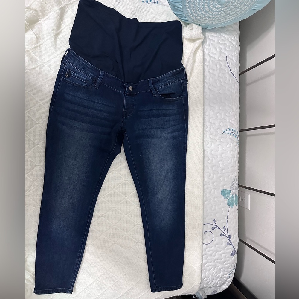 KanCan Maternity Skinny Jeans NWOT